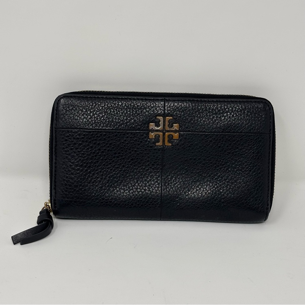 Tory Burch Ivy Zip Wallet Old Money Preppy Designer Classic Capsule Retro Logo
